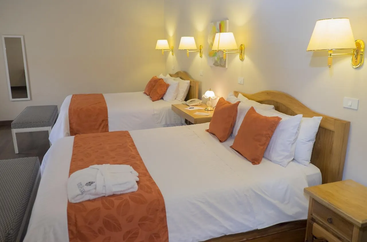 ***  La Coupole Hotel Quito Ecuador